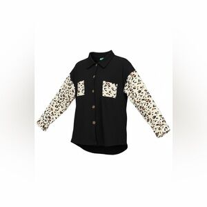 Sunshine & Rodeos Black and Leopard Print Button-Up Shirt
Size Medium